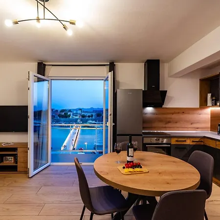 Del Mar Heritage & Sea View Apartment Zadar